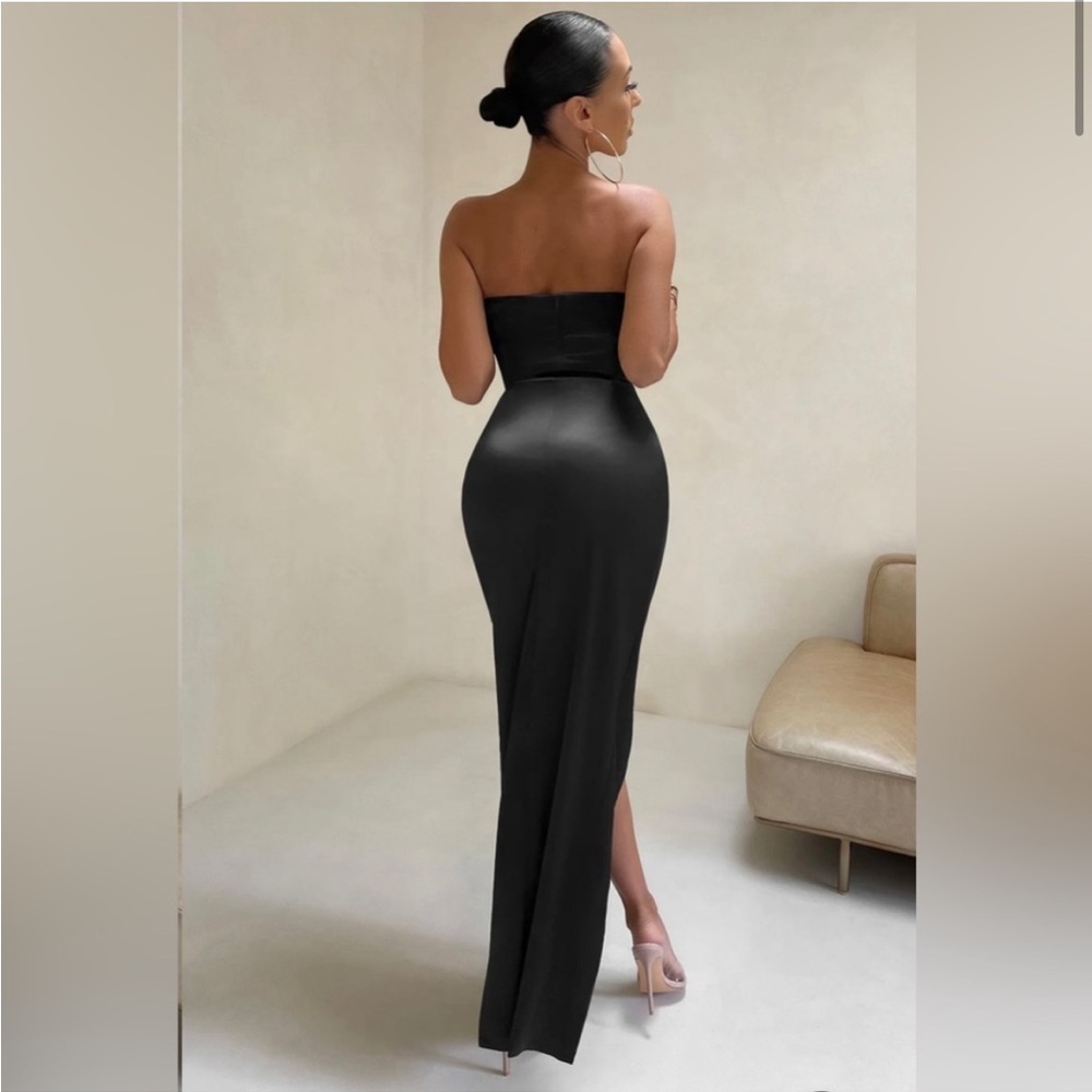 Romancing Black Thigh Split Corset Strapless Maxi… - image 3